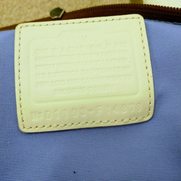 Coach Daisy Signature Khaki Shoulder Bag - Picture 14 of 15